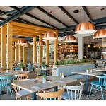 Kemp Amazing Stacaravan In Vabriga With Wifi 5*