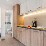 Cozy Stacaravan In Vabriga With Swimming Pool 5* Porec