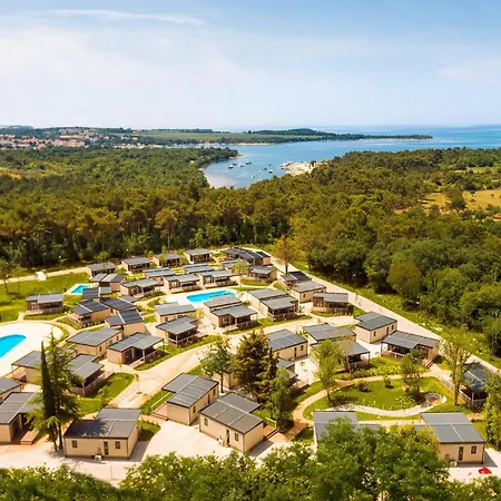 2 Bedroom Stunning Stacaravan In Vabriga Κάμπινγκ 5*