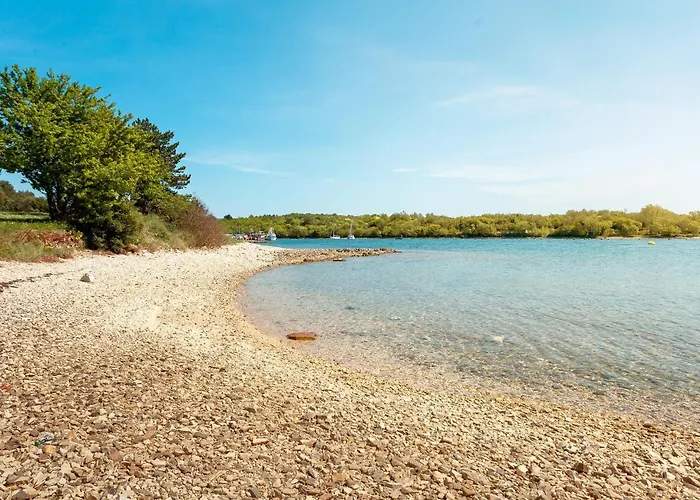 Campeggio Amazing Stacaravan In Vabriga With Wifi Porec